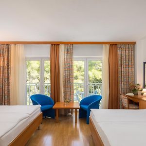 Comfort Family Room Balcony